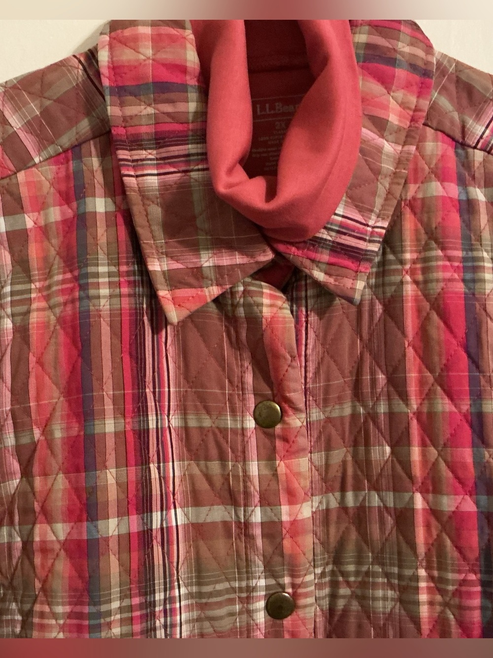 C.J. Banks Women’s 2X Quilted Plaid Vest Pink Beige Snap Front + L.L. Bean Top - Picture 3 of 8